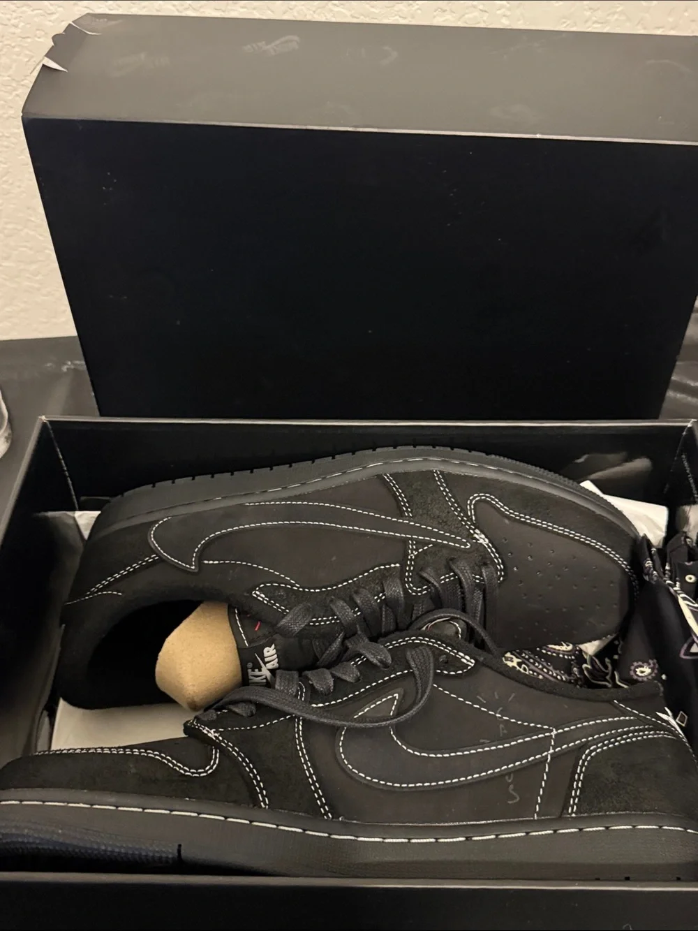 Jordan 1 Low SP black phantom Travis Scott Black Sneaker with Contrast Stitching